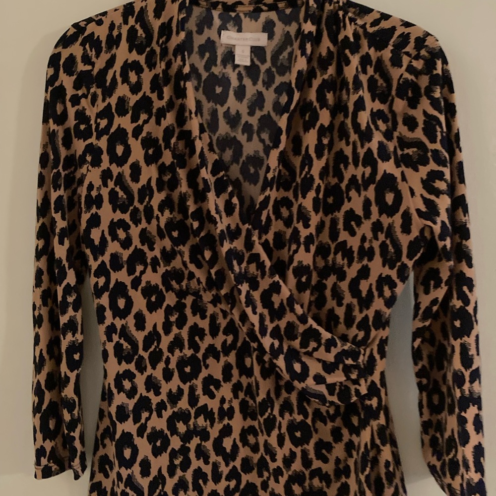 Blouse figure flattering style